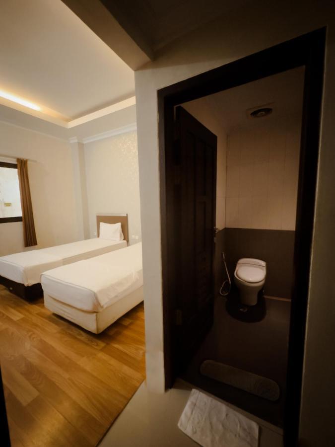 Mess Mt Haryono Motel Sampit Exterior foto